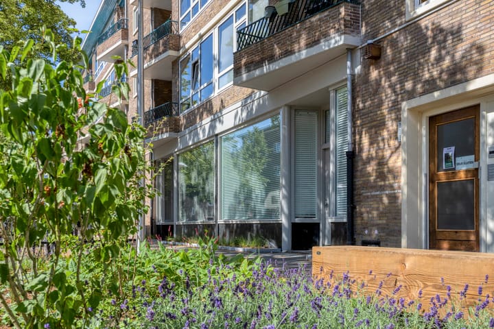 Photo 2 of Ruygenhoeklaan 3-A