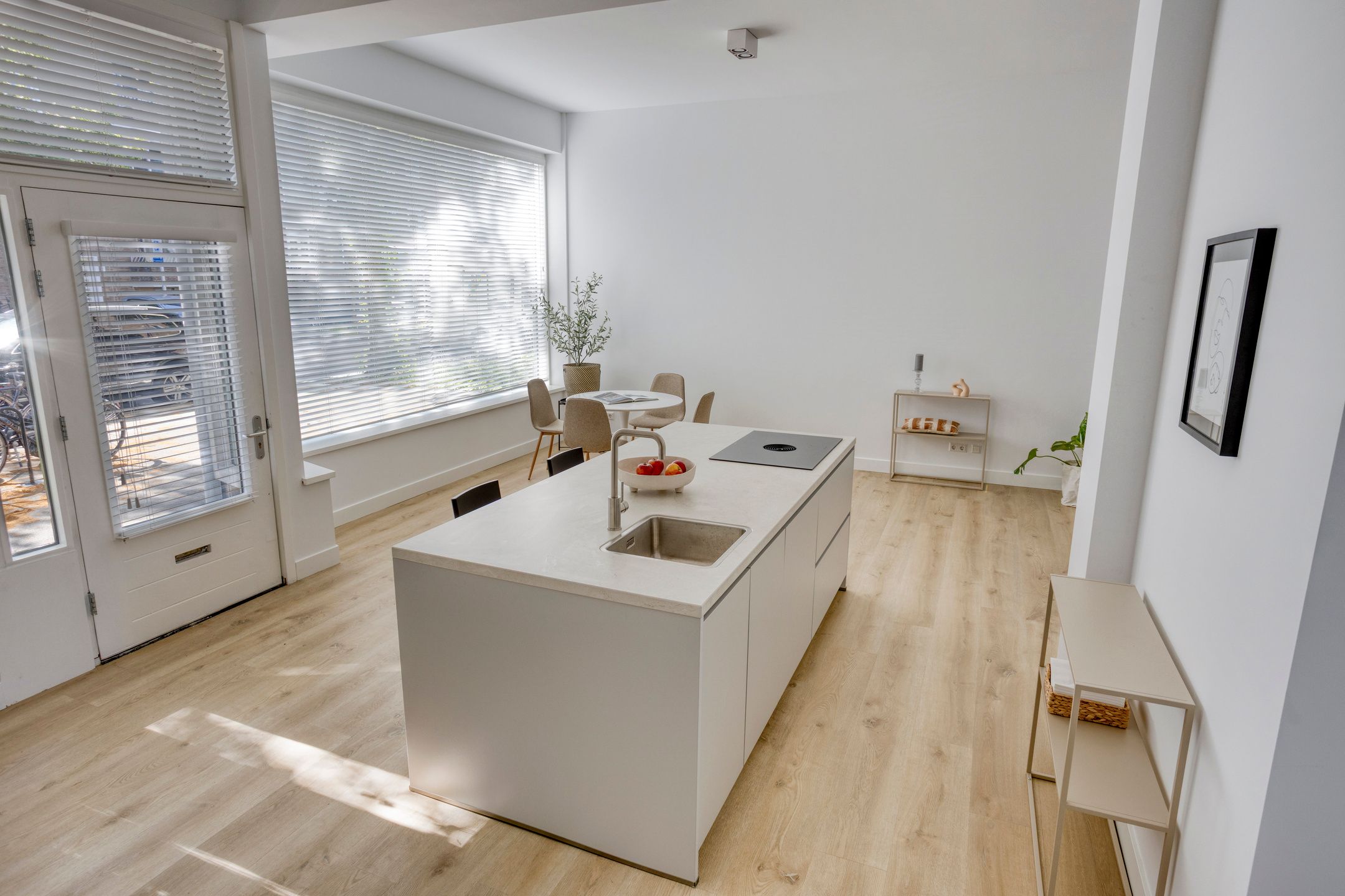 Photo 6 of Ruygenhoeklaan 3-A