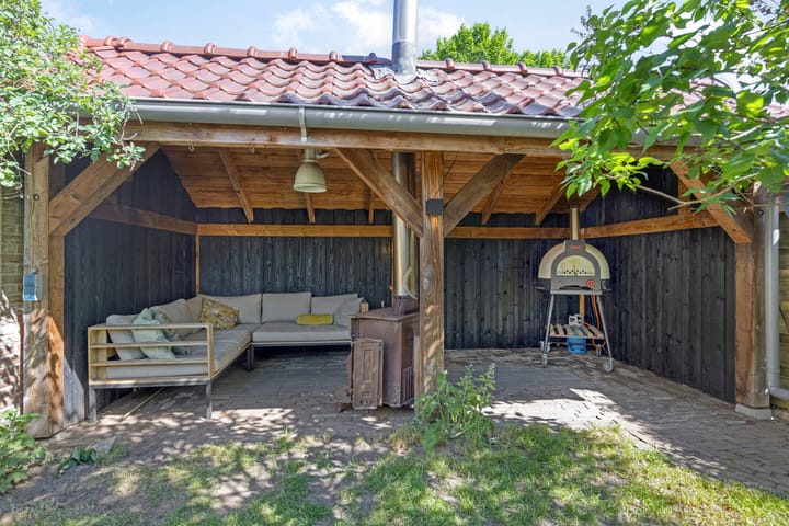 Foto 3 van Hellevoetsluisstraat 30