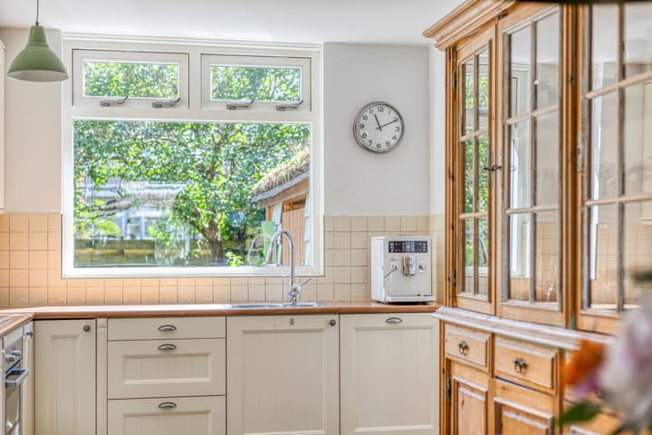 Foto 16 van Hellevoetsluisstraat 30