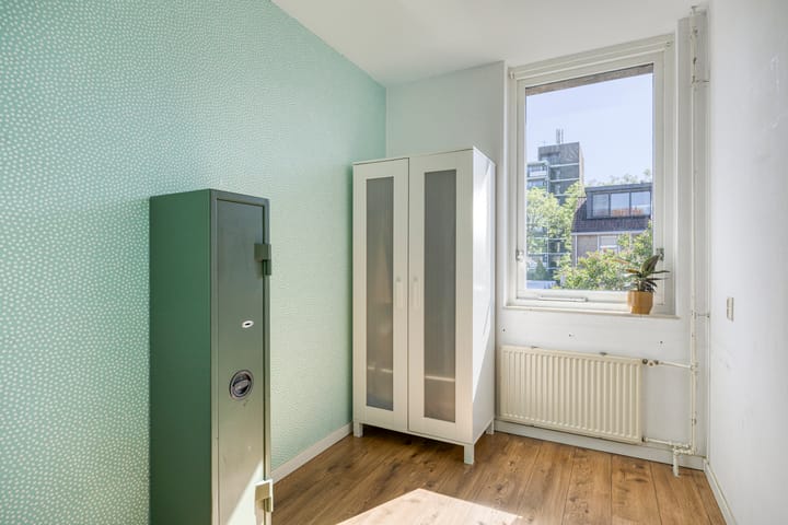 Foto 26 van Hellevoetsluisstraat 30