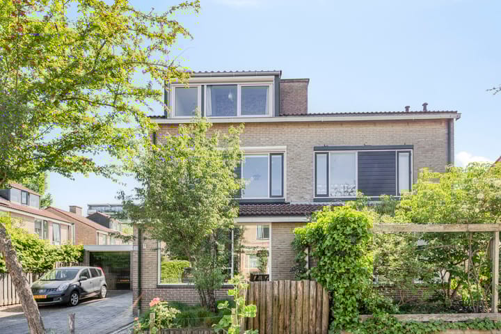 Foto 41 van Hellevoetsluisstraat 30