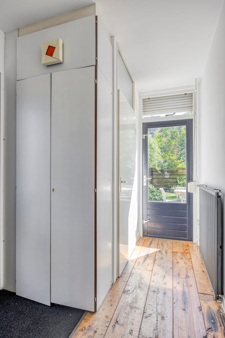 Foto 7 van Hellevoetsluisstraat 30