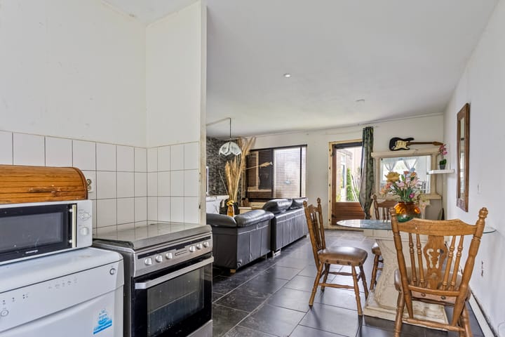 Foto 11 van Oostzeestraat 115