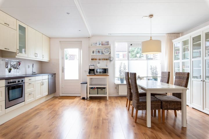 Foto 7 van Rhônestraat 26