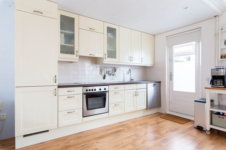 Foto 9 van Rhônestraat 26