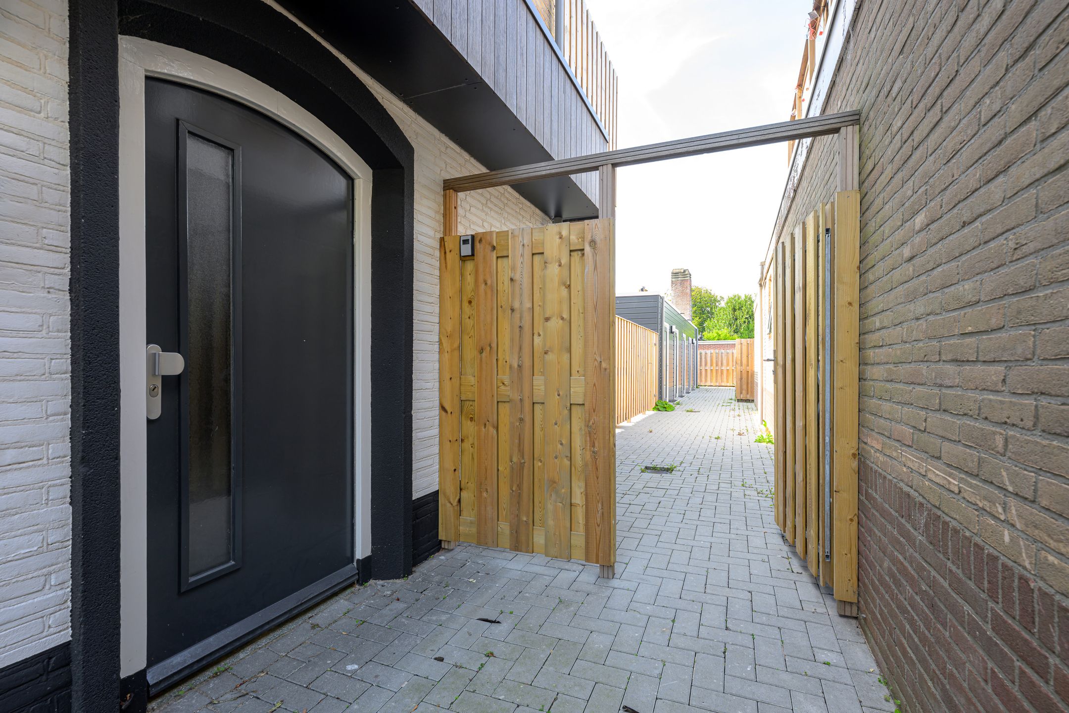 Photo 9 of Brugstraat 25-D