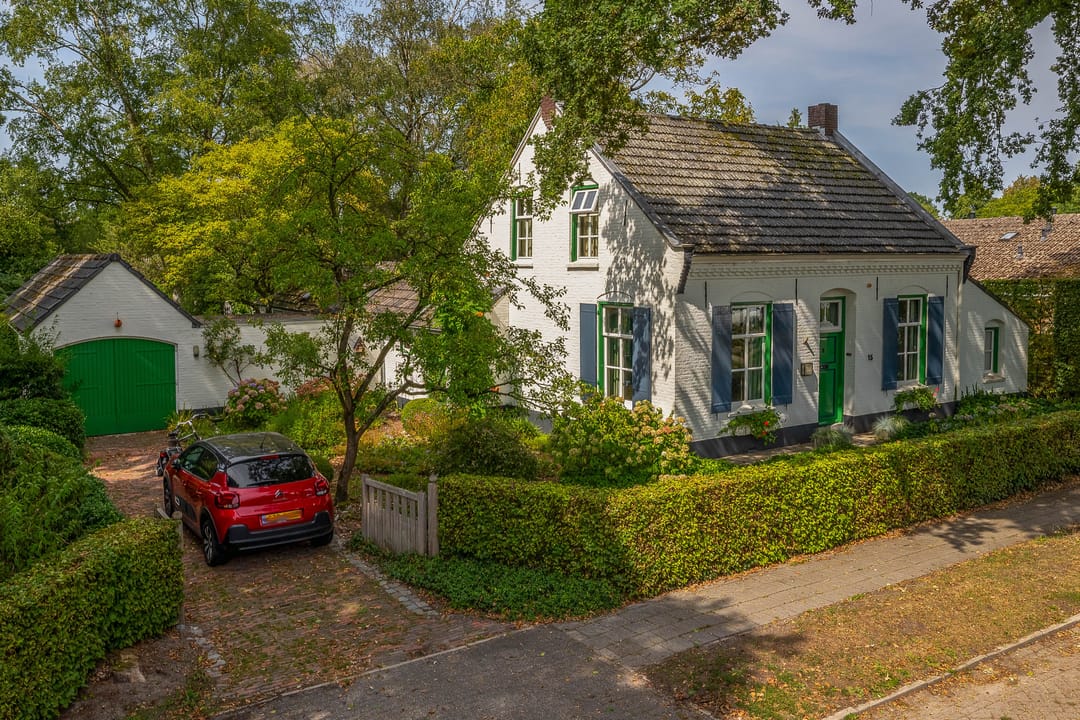 Foto 1 van Oude Postelseweg 15