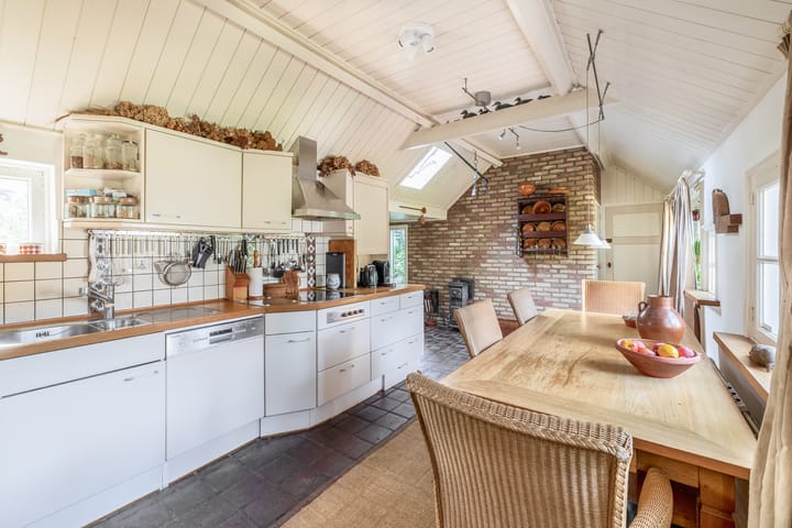 Foto 15 van Oude Postelseweg 15