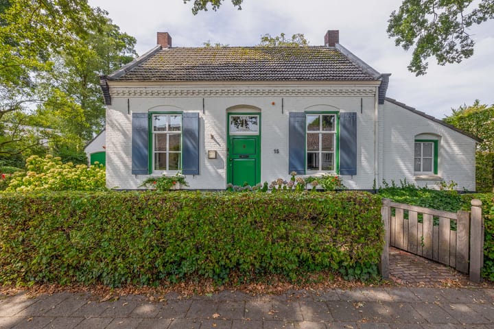 Foto 44 van Oude Postelseweg 15