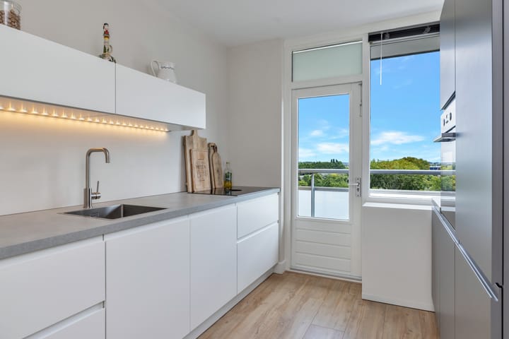 Foto 16 van Zernikelaan 430