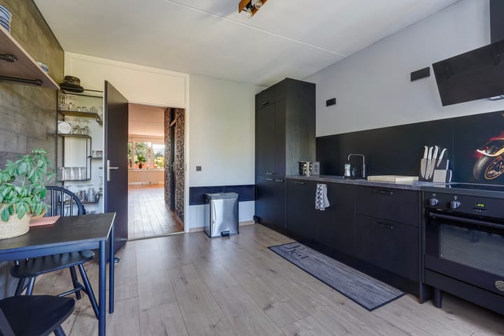 Foto 26 van Marshallplein 114