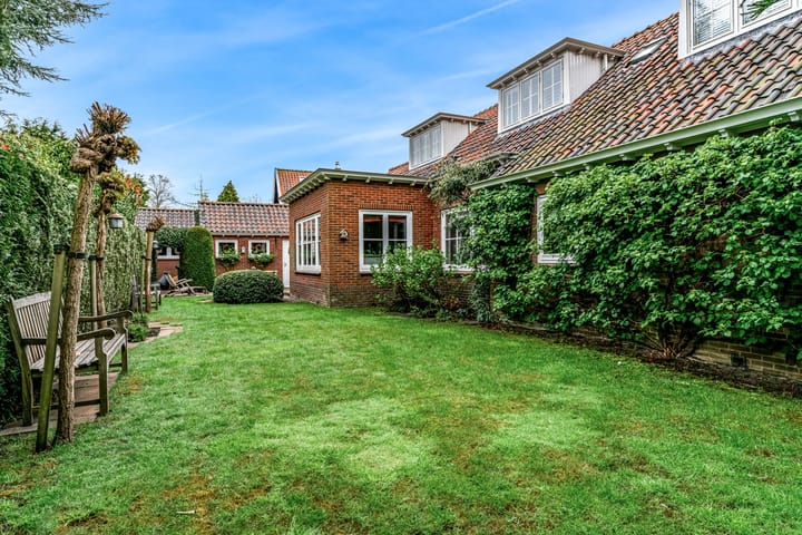 Photo 44 of Emmalaan 24