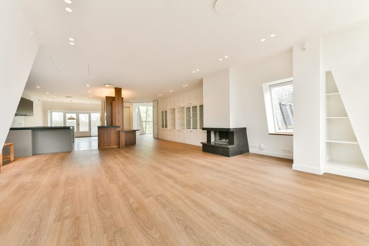 Foto 12 van Van Eeghenstraat 206