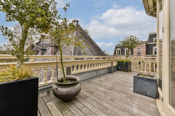 Foto 15 van Van Eeghenstraat 206