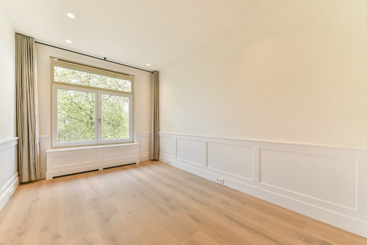 Foto 41 van Van Eeghenstraat 206