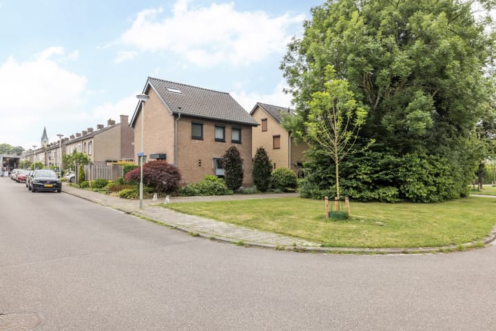 Foto 2 van Velgraafweg 6