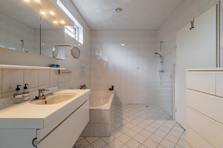 Photo 18 of Legmeerdijk 156