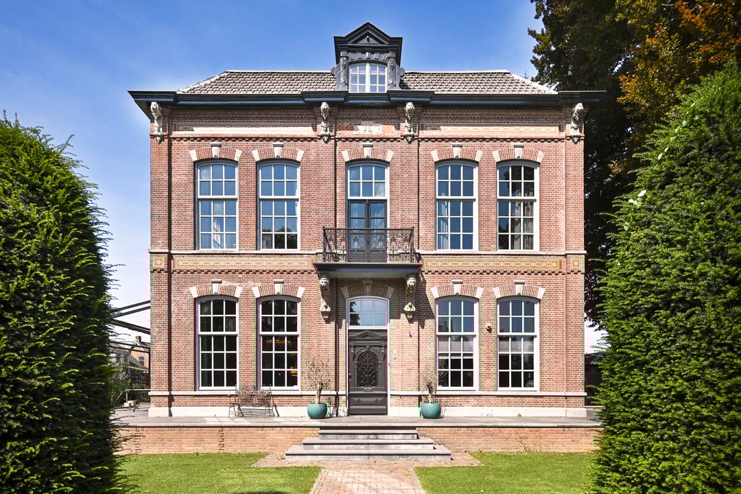 Foto 1 van Julianastraat 1