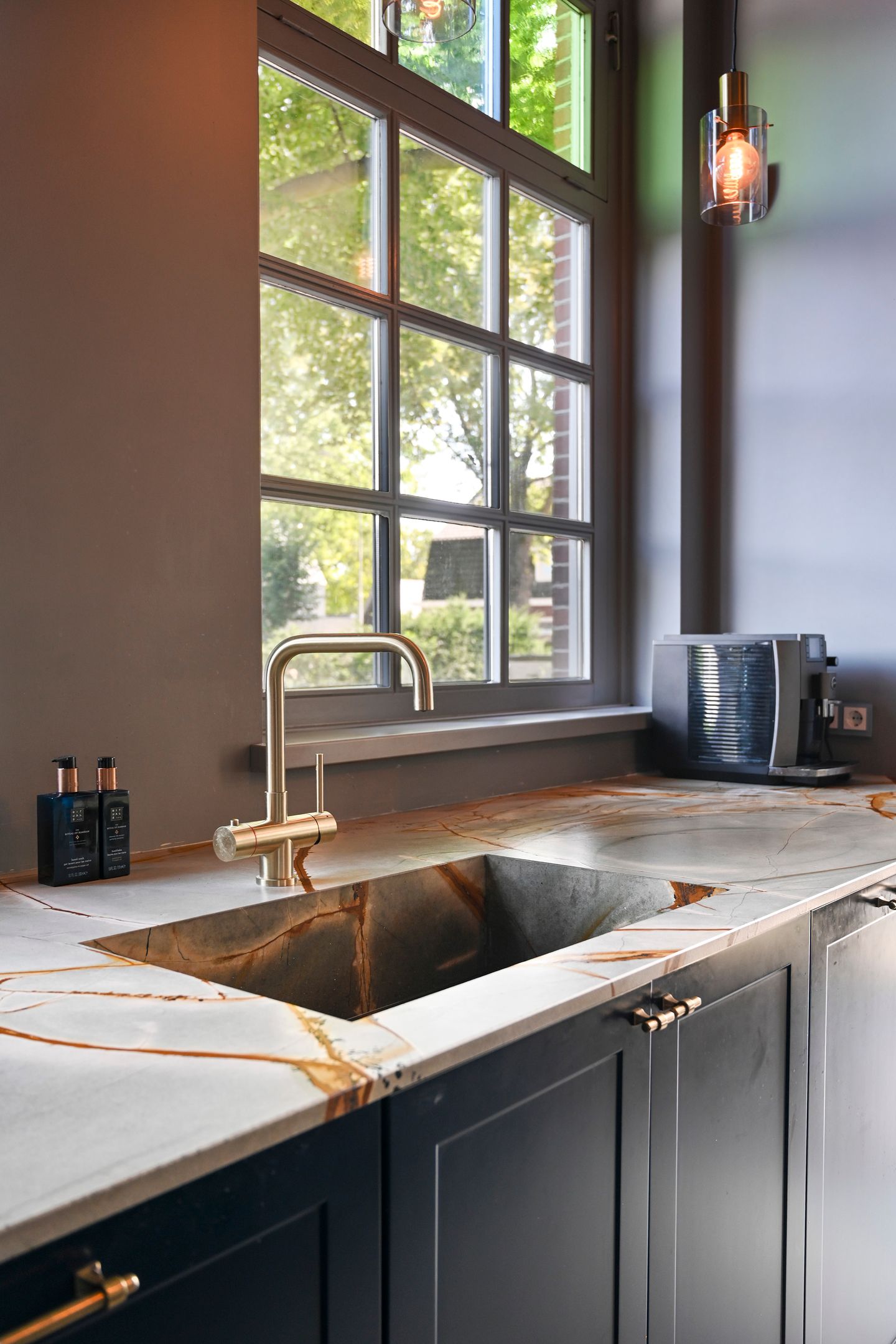 Foto 14 van Julianastraat 1