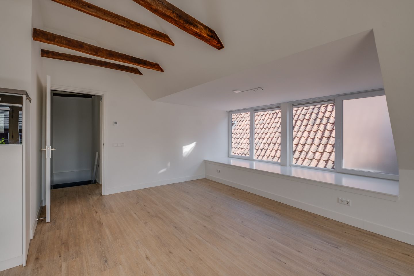 Photo 10 of Weverstraat 12-B