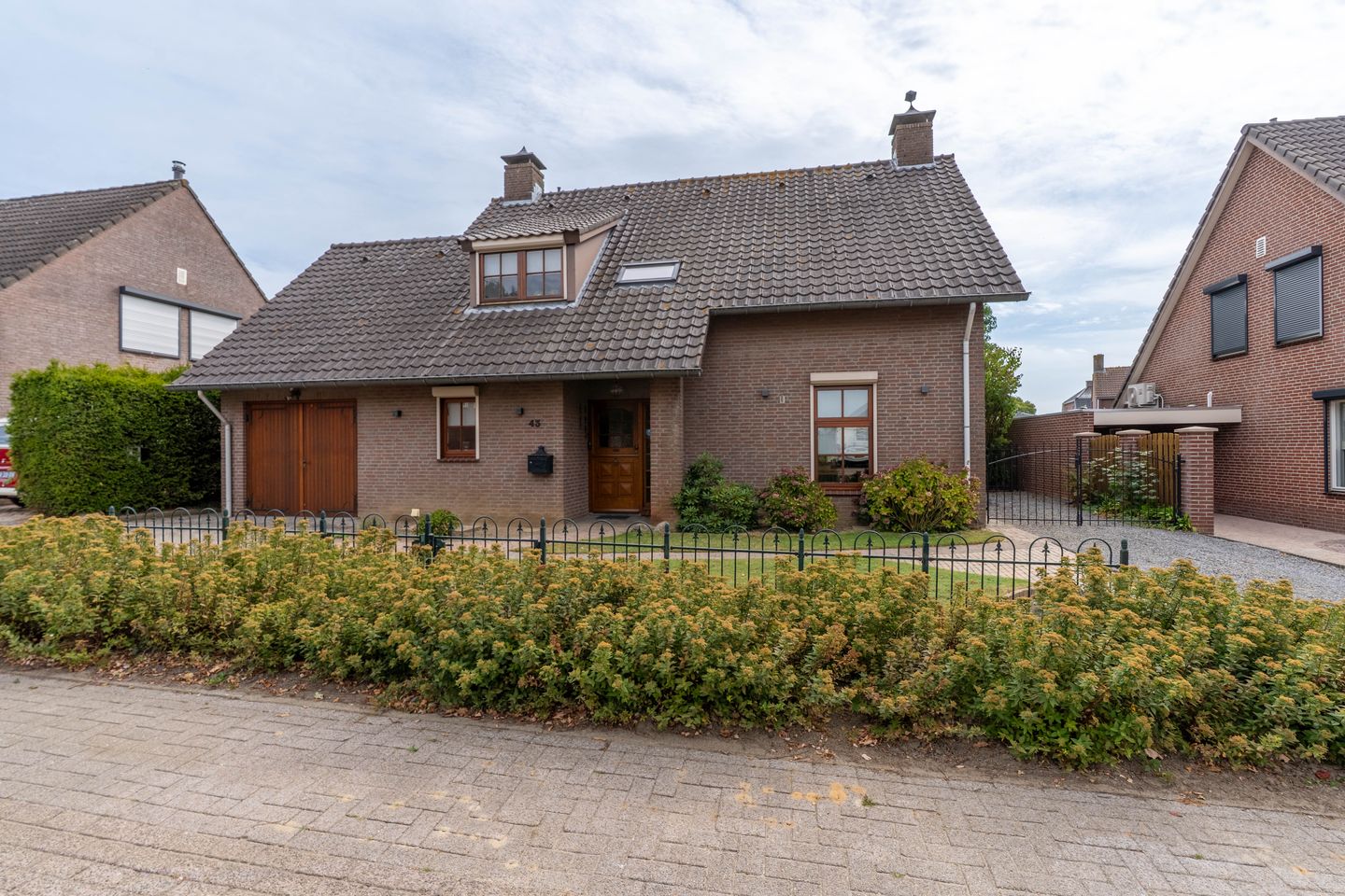 Photo 4 of Sint Hubertusstraat 43