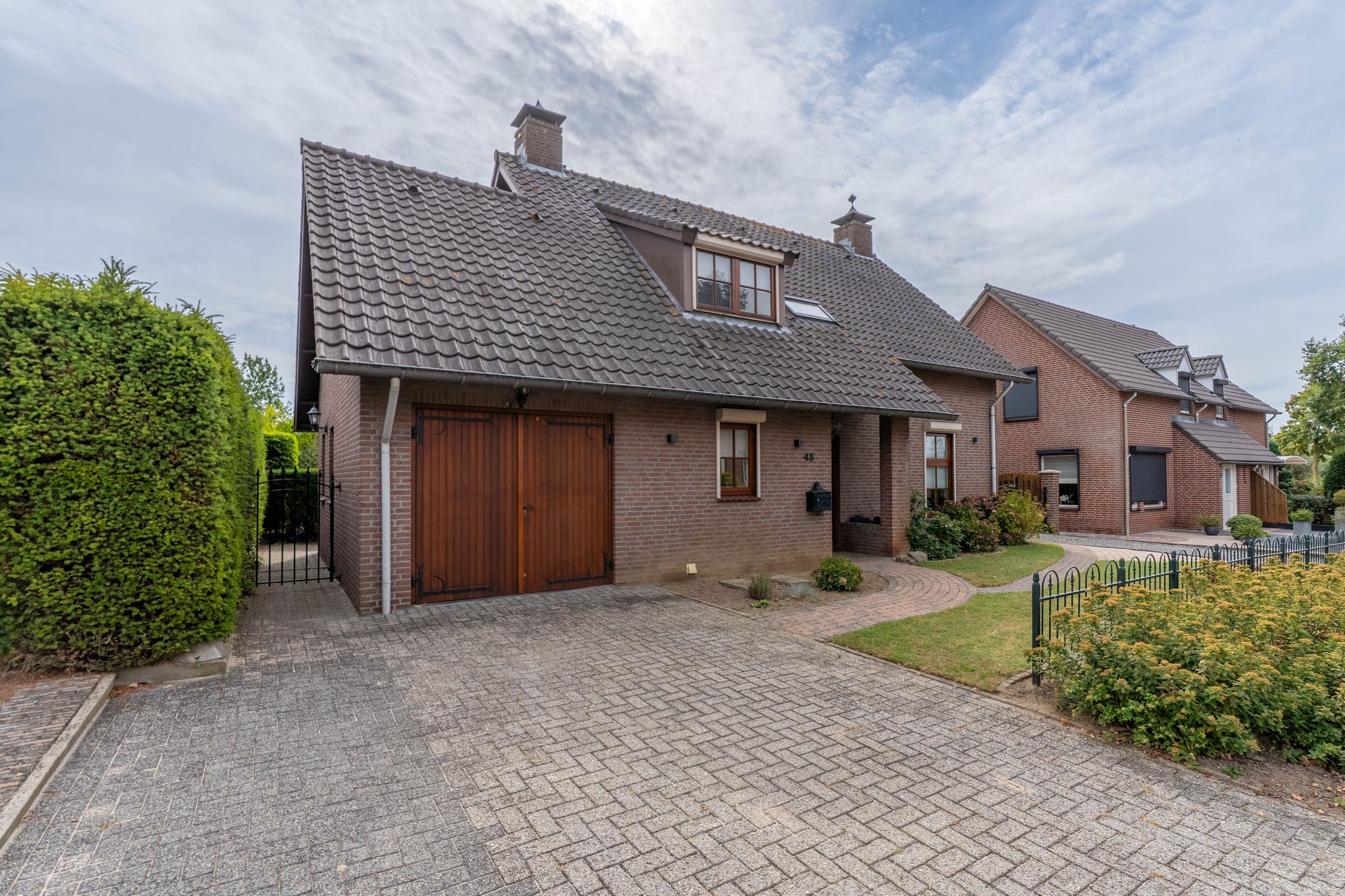 Photo 6 of Sint Hubertusstraat 43