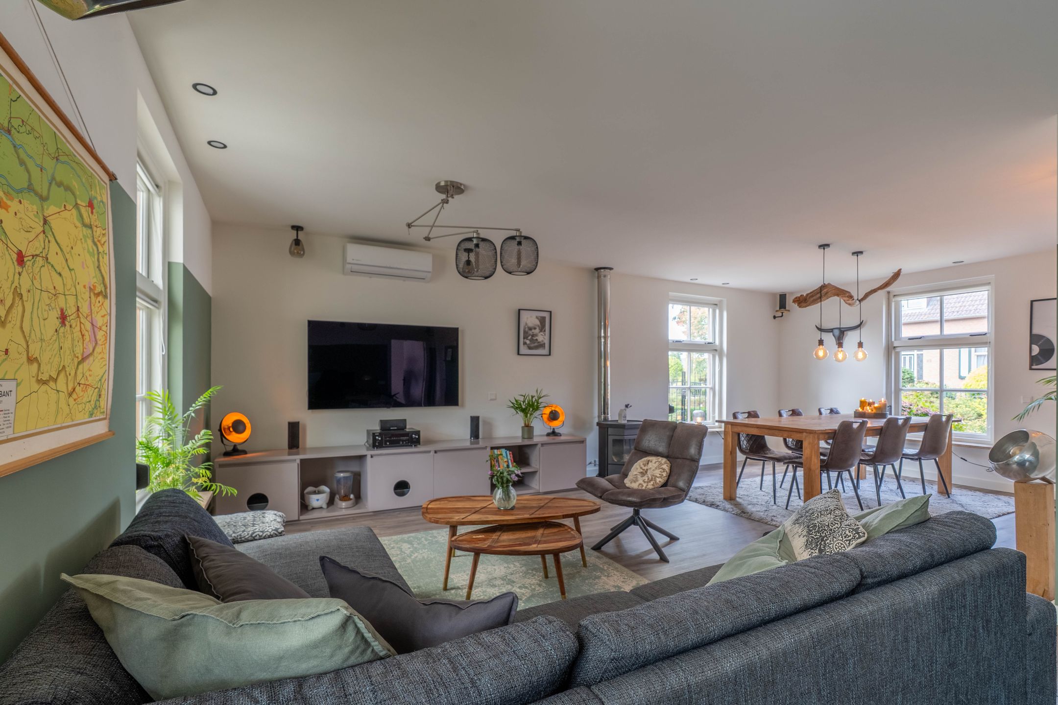 Photo 36 of Sint Hubertusstraat 43