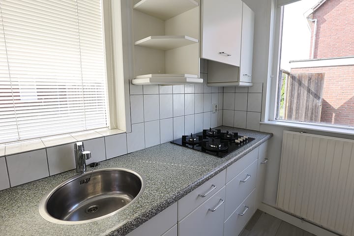 Foto 16 van Dr. Van Hoekstraat 71