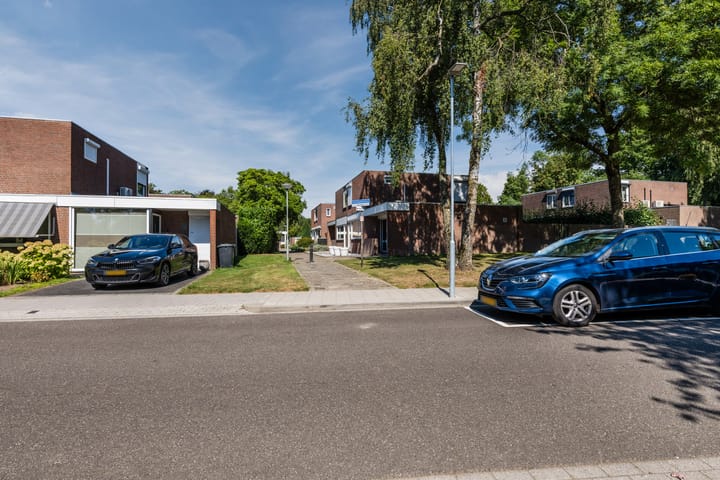 Foto 33 van Kennedyplantsoen 61