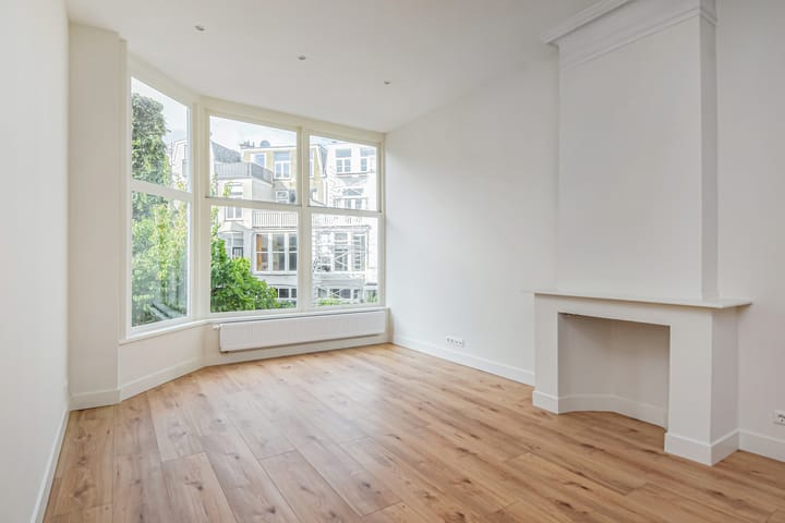 Photo 3 of Snelliusstraat 28