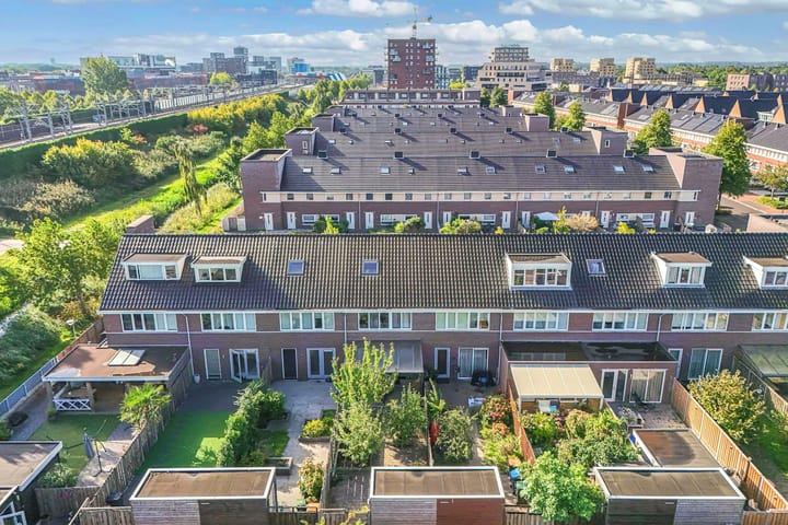 Foto 2 van Visbystraat 13