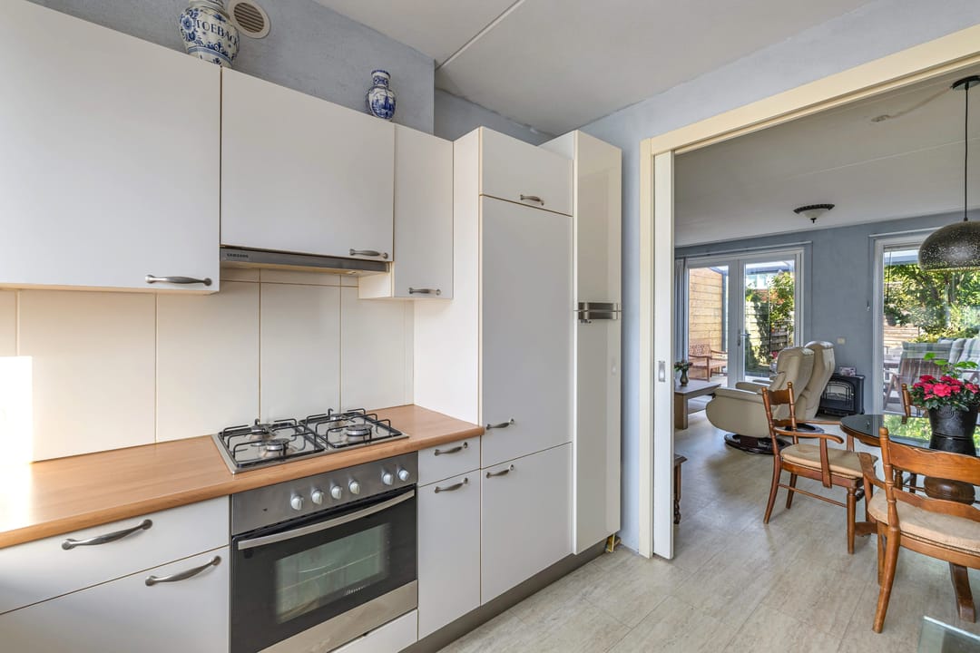 Photo 11 of Visbystraat 13
