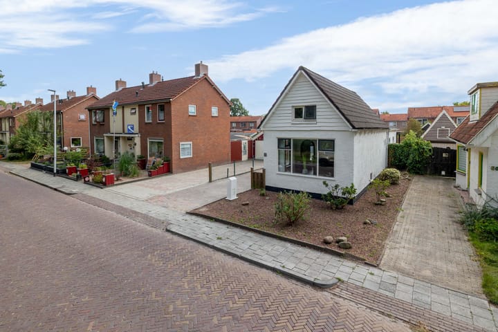 Foto 5 van Esdoornstraat 68