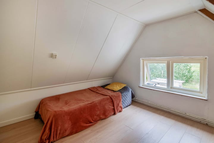 Foto 23 van Esdoornstraat 68