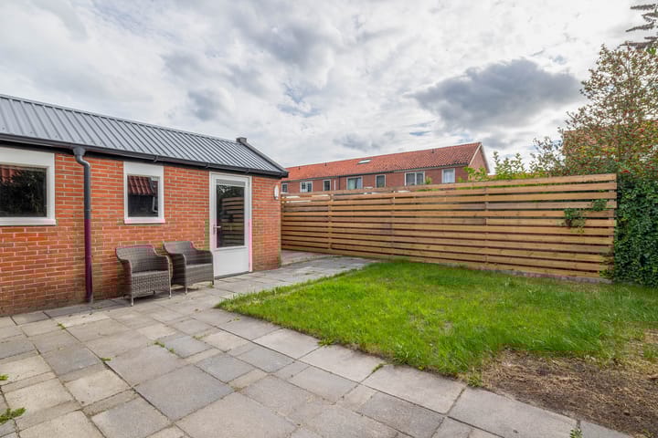 Foto 30 van Esdoornstraat 68