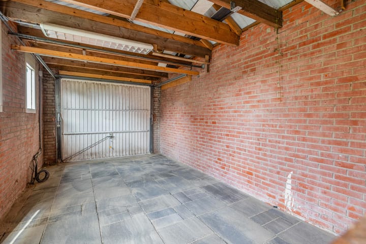 Foto 31 van Esdoornstraat 68