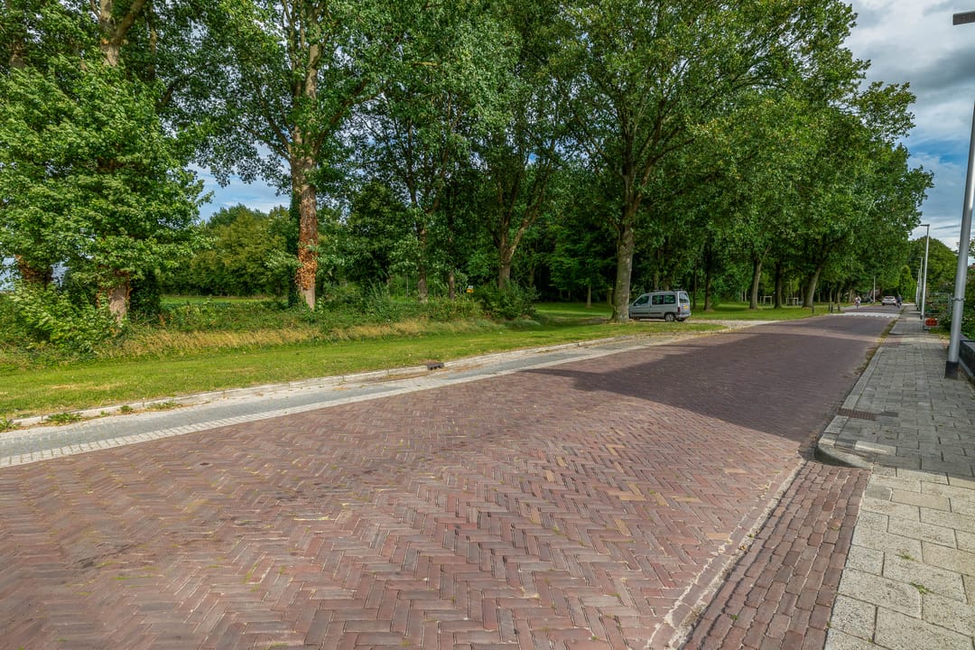 Foto 32 van Esdoornstraat 68