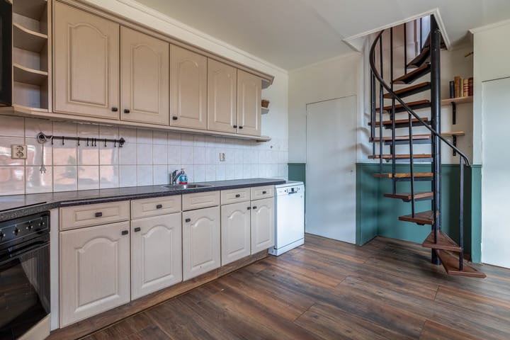 Foto 10 van Esdoornstraat 68