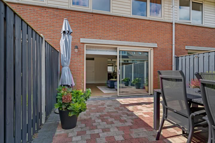 Foto 32 van J.J. Slauerhoffstraat 205