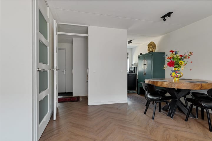 Foto 9 van J.J. Slauerhoffstraat 205