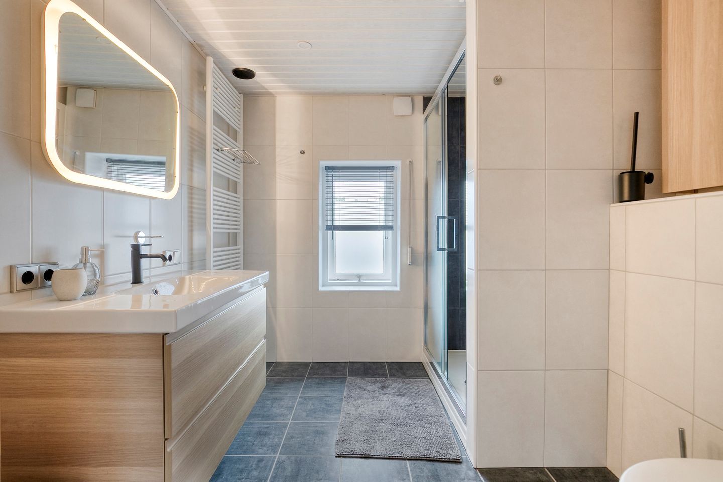 Photo 14 of Bernhardstraat 7