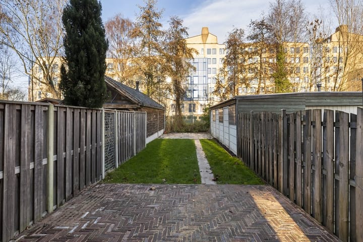 Photo 13 of Ouderkerkerlaan 89