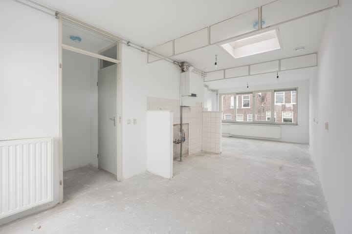 Photo 4 of Tweede van Swindenstraat 13-E