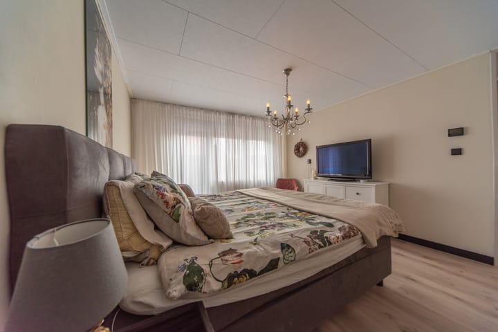 Foto 32 van Flamingolaan 15