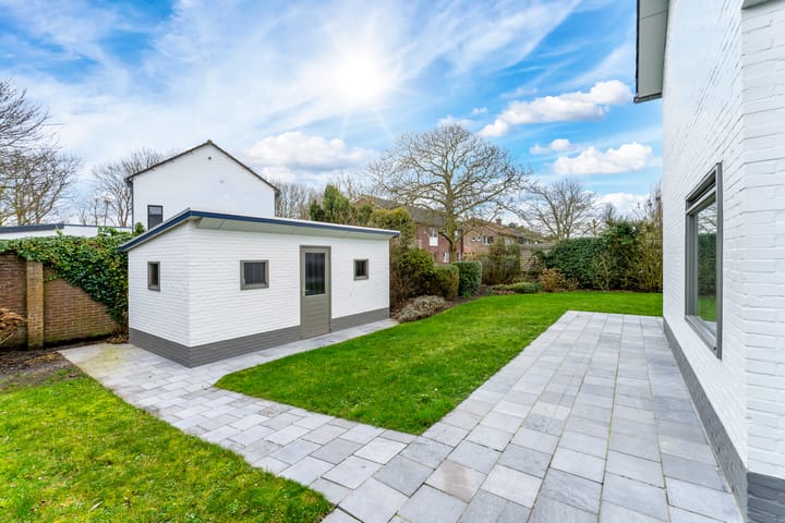 Foto 8 van Mr. P.C. Hennequinlaan 21