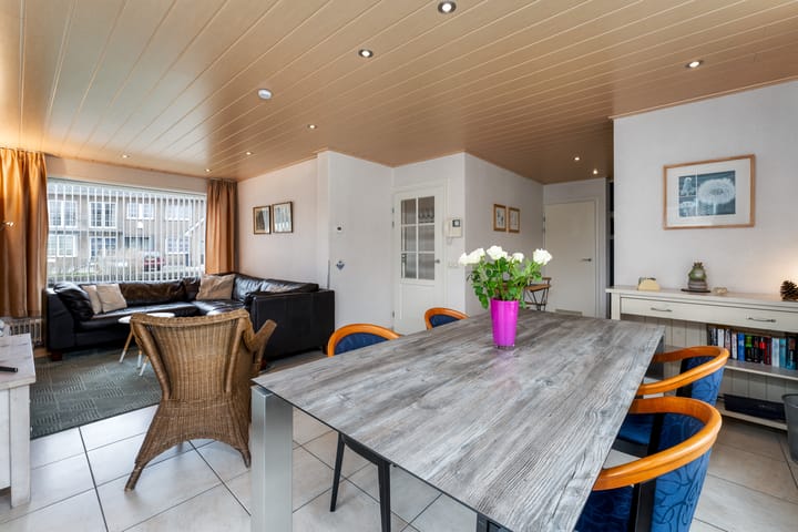 Foto 2 van Mr. P.C. Hennequinlaan 21