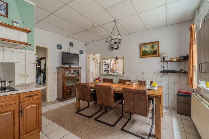 Foto 16 van Hoofdweg 152-A