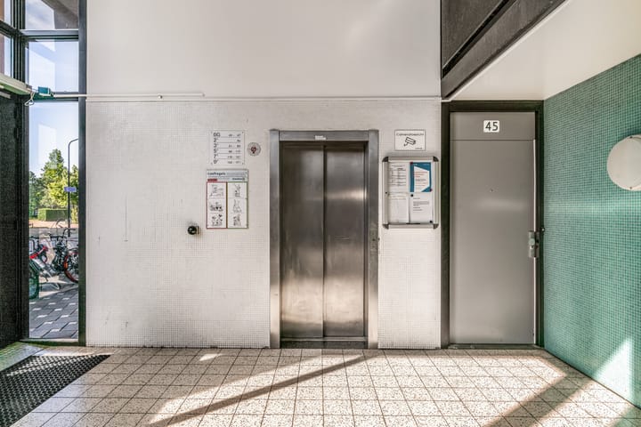 Foto 28 van Van Diesenstraat 169