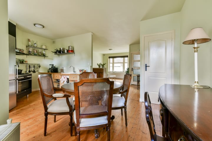 Photo 6 of Bennebroekstraat 4-H